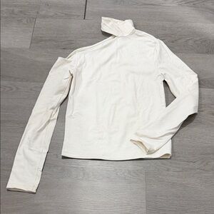 Abercrombie & Fitch Off-White Asymmetrical Long Sleeve Top